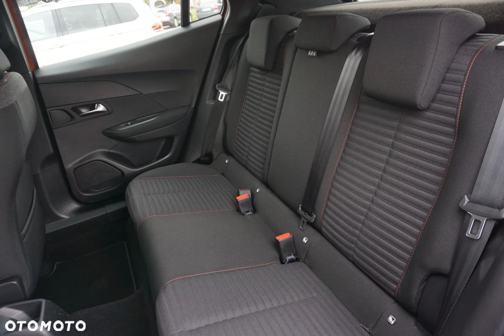 Peugeot 2008 1.2 PureTech Active Pack S&S - 26