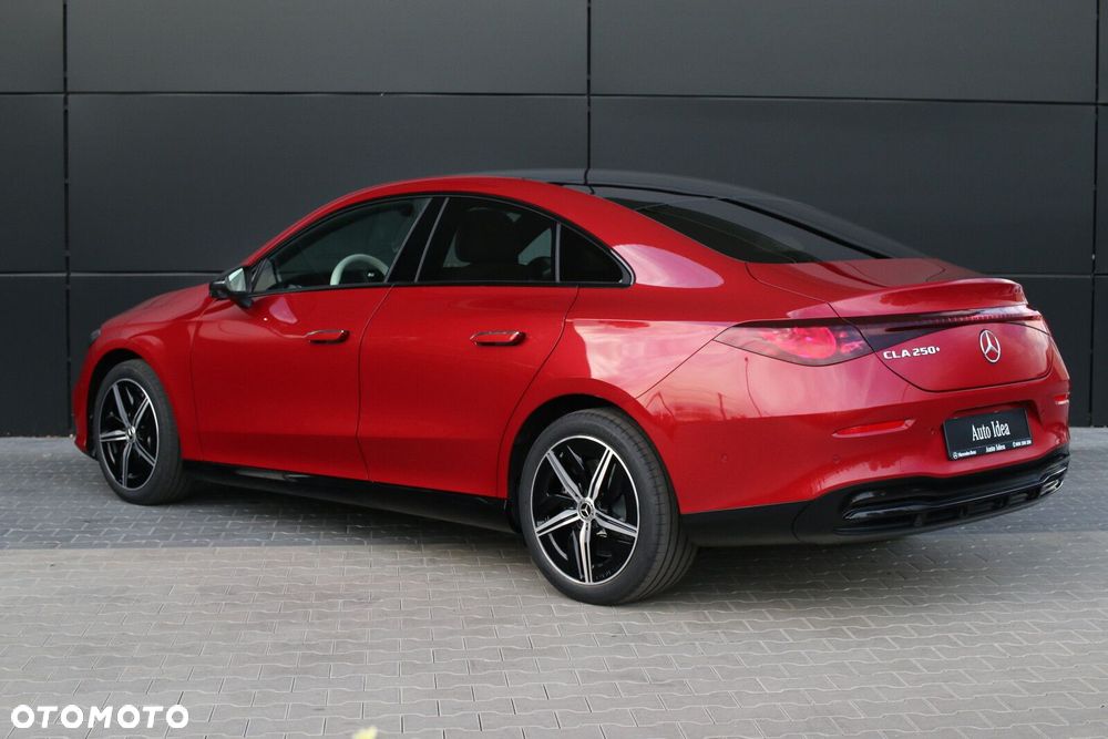 Mercedes-Benz CLA - 12