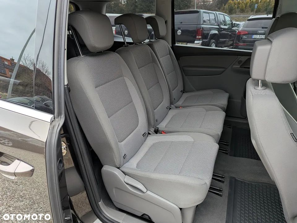 Volkswagen Sharan 2.0 TDI DSG (BlueMotion Technology) Comfortline - 26