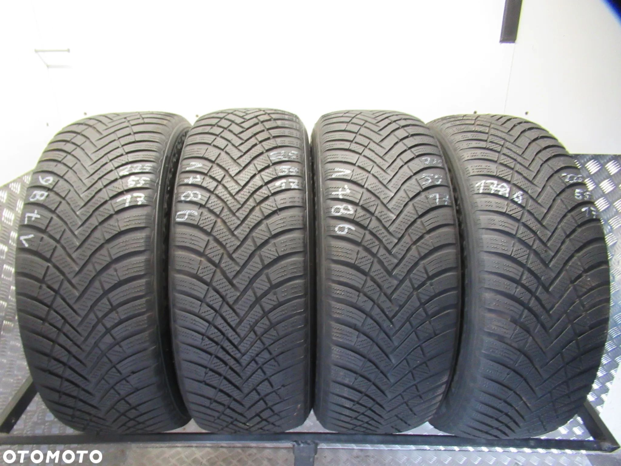 4x Hankook Winter Icept RS3 225/55/17 101V nr.1786 - 1