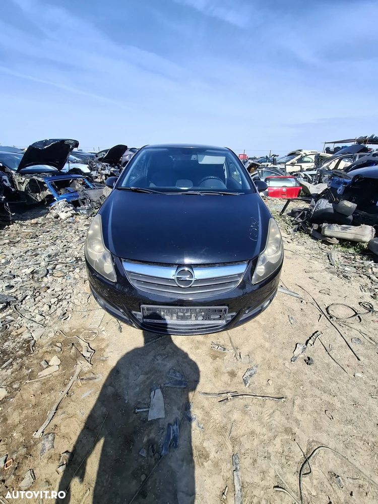 Dezmembrez Opel Corsa D 1.7 cdti - 1