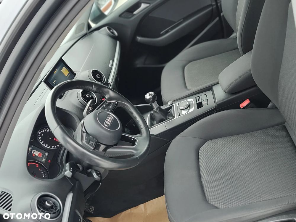 Audi A3 Sportback - 19