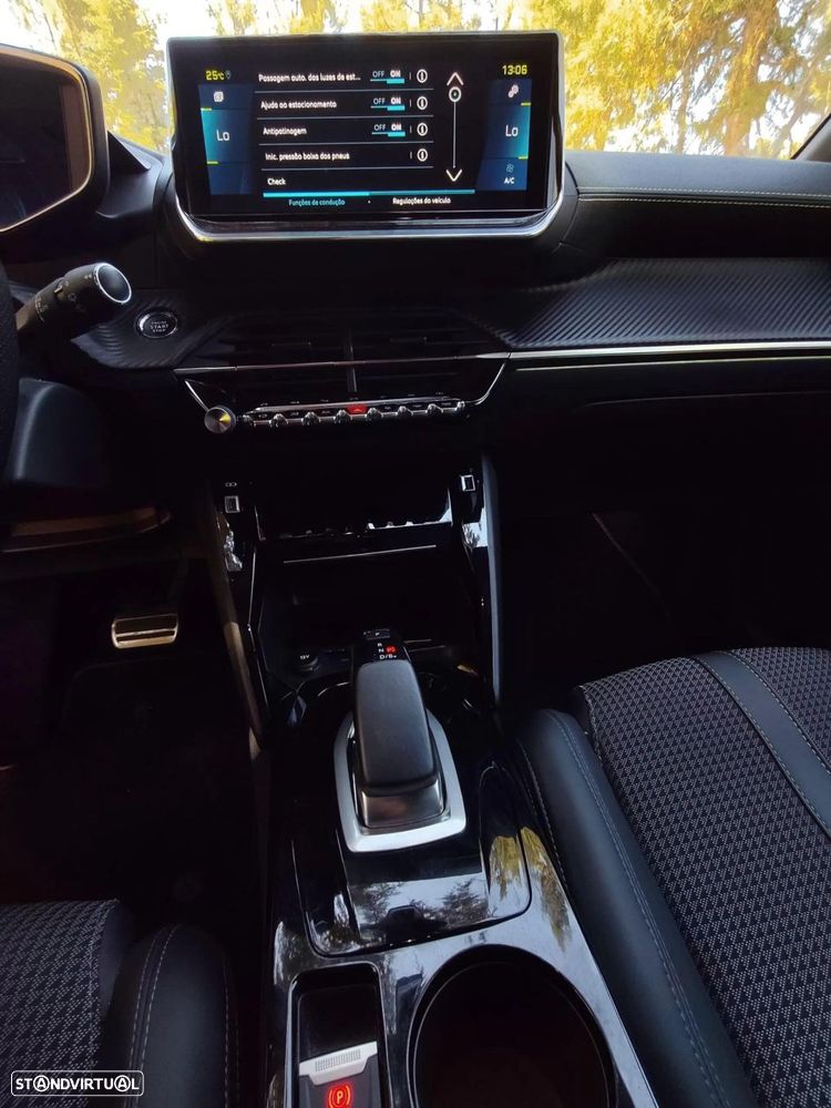 Peugeot e-208 50 kWh GT Line - 18