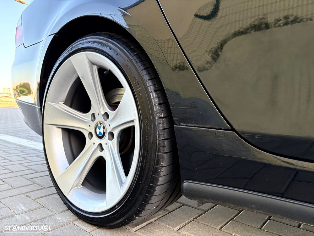 BMW 520 d Executive - 14