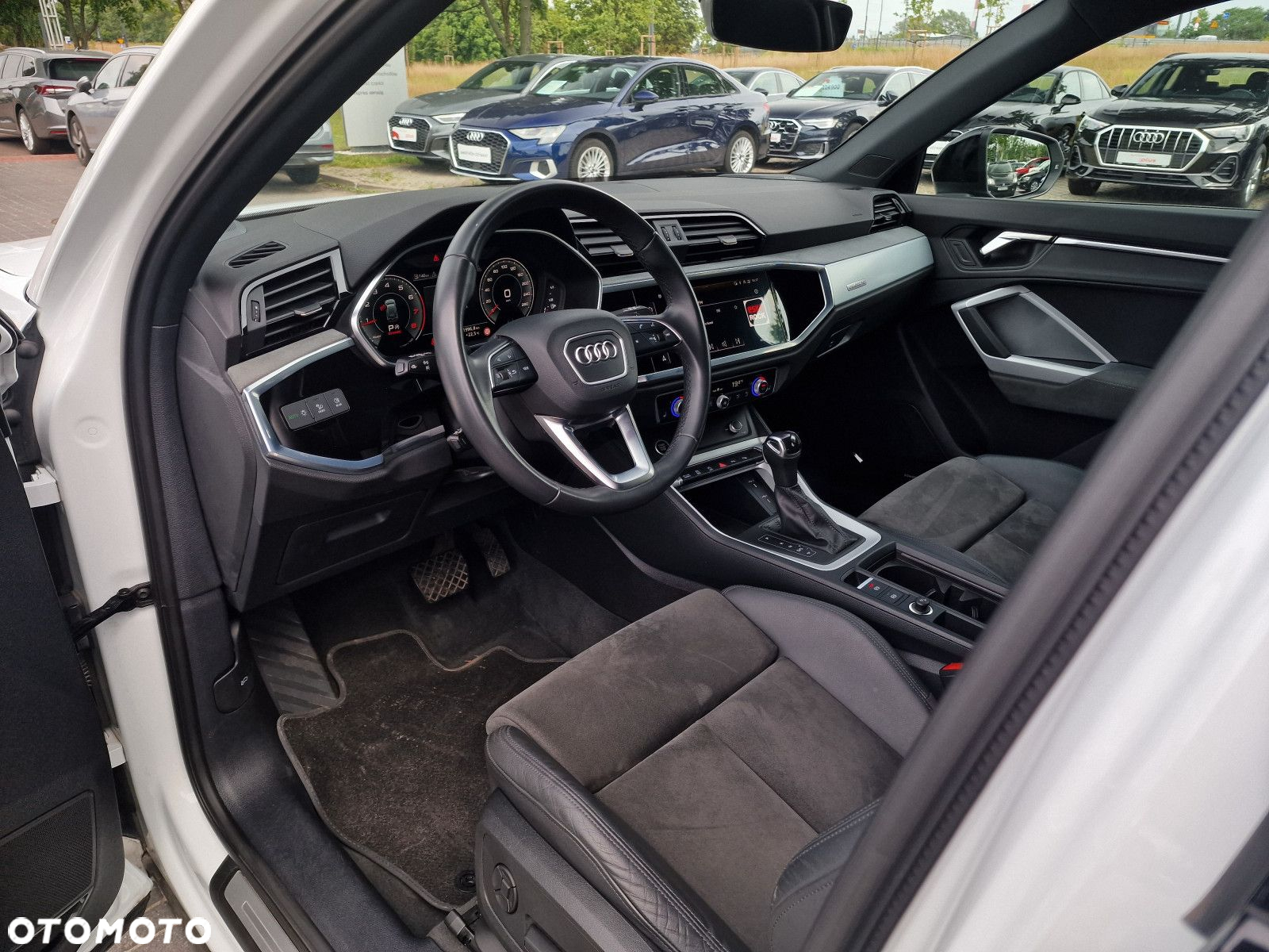 Audi Q3 40 TFSI Quattro S-Line S tronic - 11