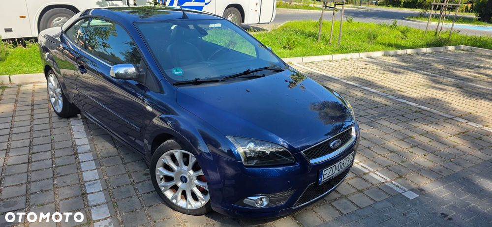 Ford Focus Coupe-Cabriolet 2.0 16V Blue Magic - 9