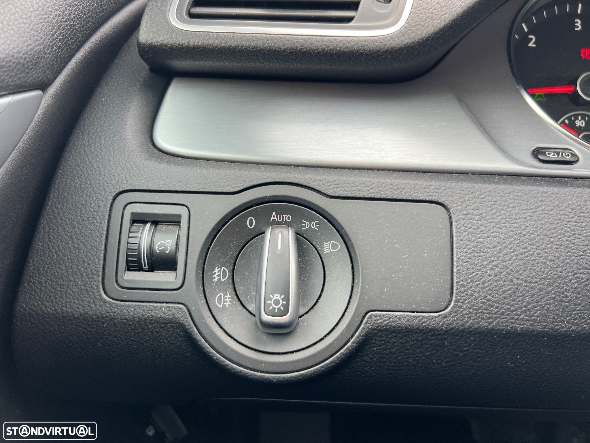 VW Passat CC - 32