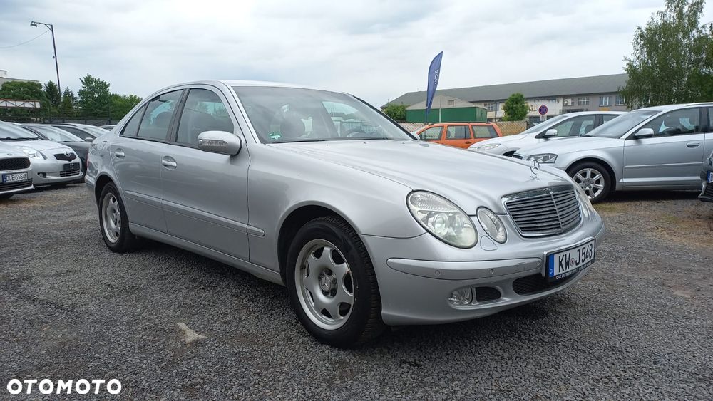 Mercedes-Benz Klasa E 240 4Matic Avantgarde - 3