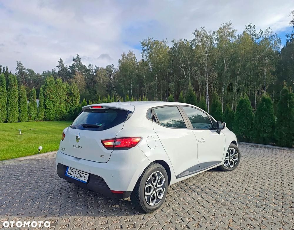 Renault Clio - 6