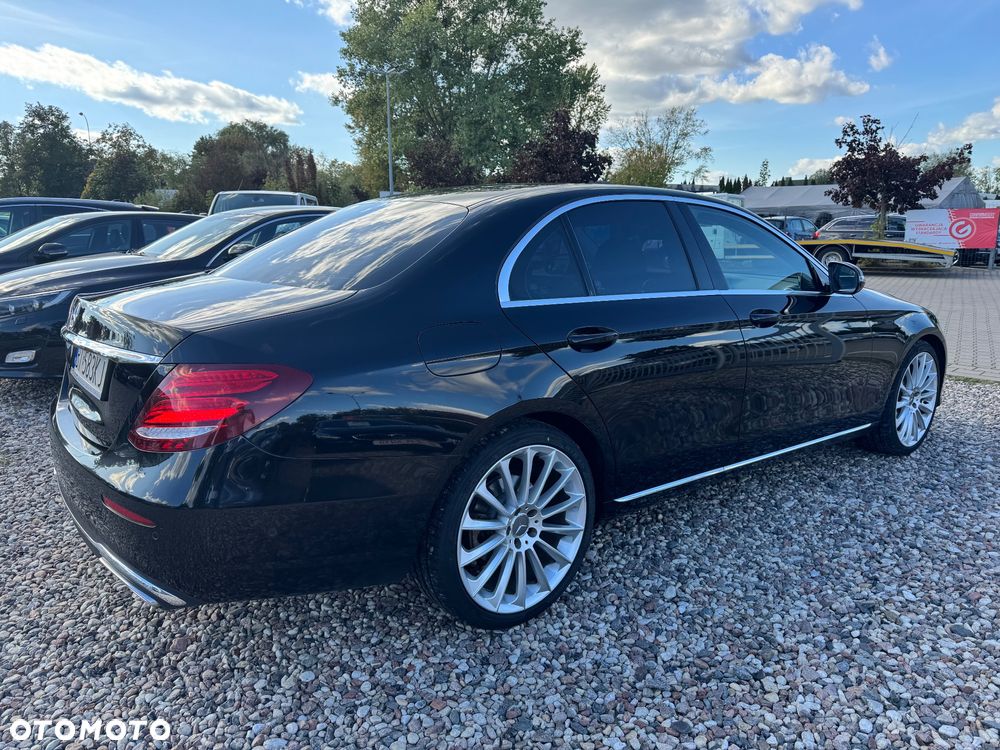 Mercedes-Benz Klasa E 220 d T 9G-TRONIC Avantgarde - 14