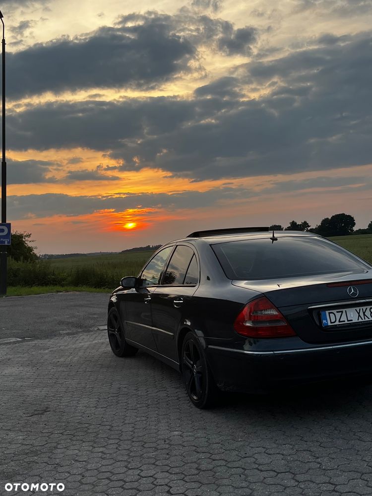 Mercedes-Benz Klasa E - 22