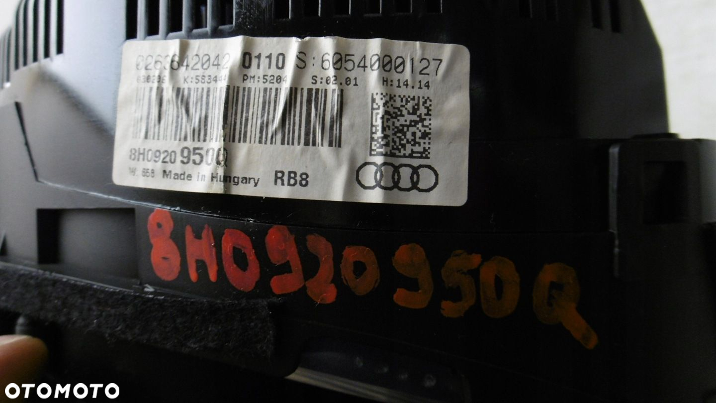 RAMKA  ZEGAR LICZNIK AUDI A4 B7 CABRIO 8H0920950Q - 2