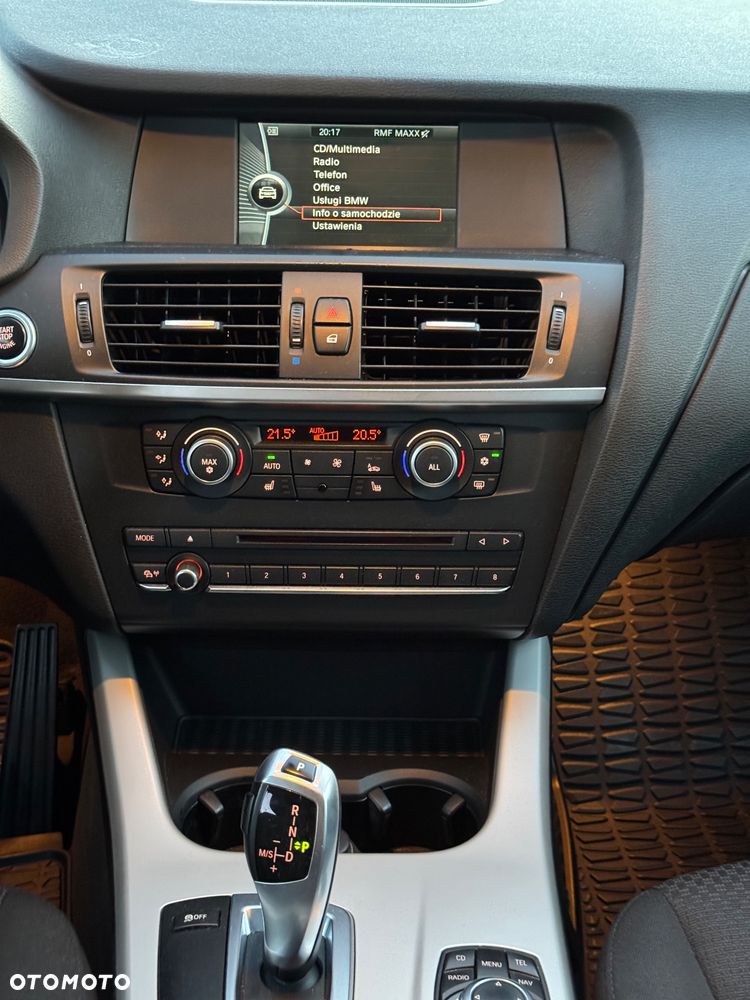 BMW X3 xDrive20d - 24