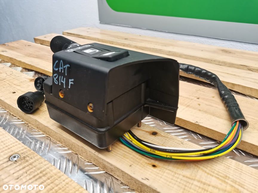 Przełącznik jazdy Cat 960F - 2