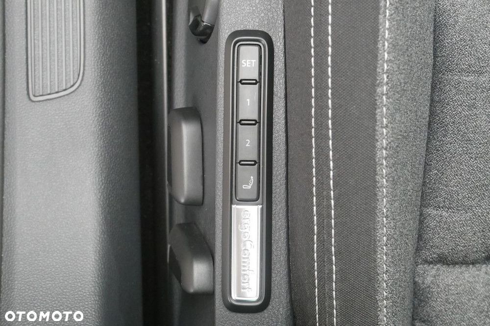 Volkswagen Passat Variant - 34