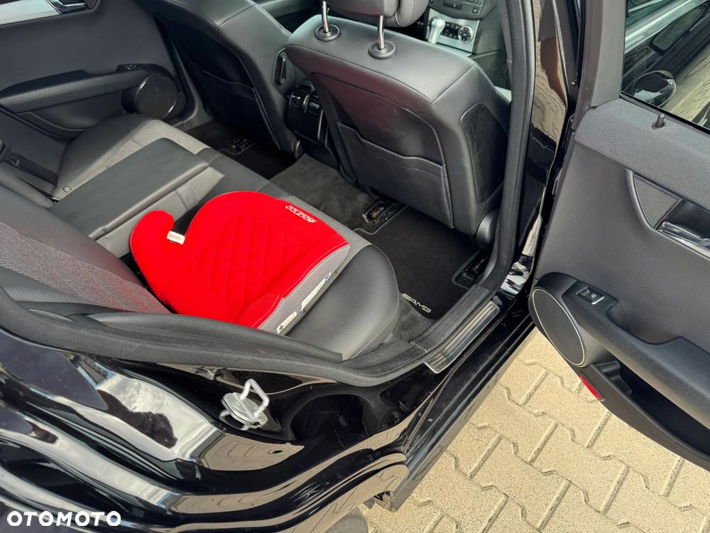 Mercedes-Benz Klasa C 200 7G-TRONIC Avantgarde Edition - 17