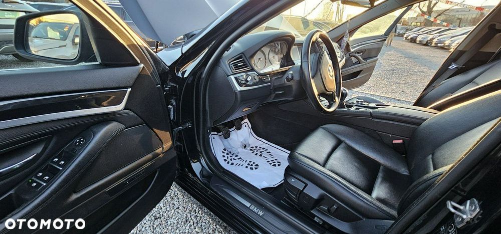 BMW Seria 5 - 32