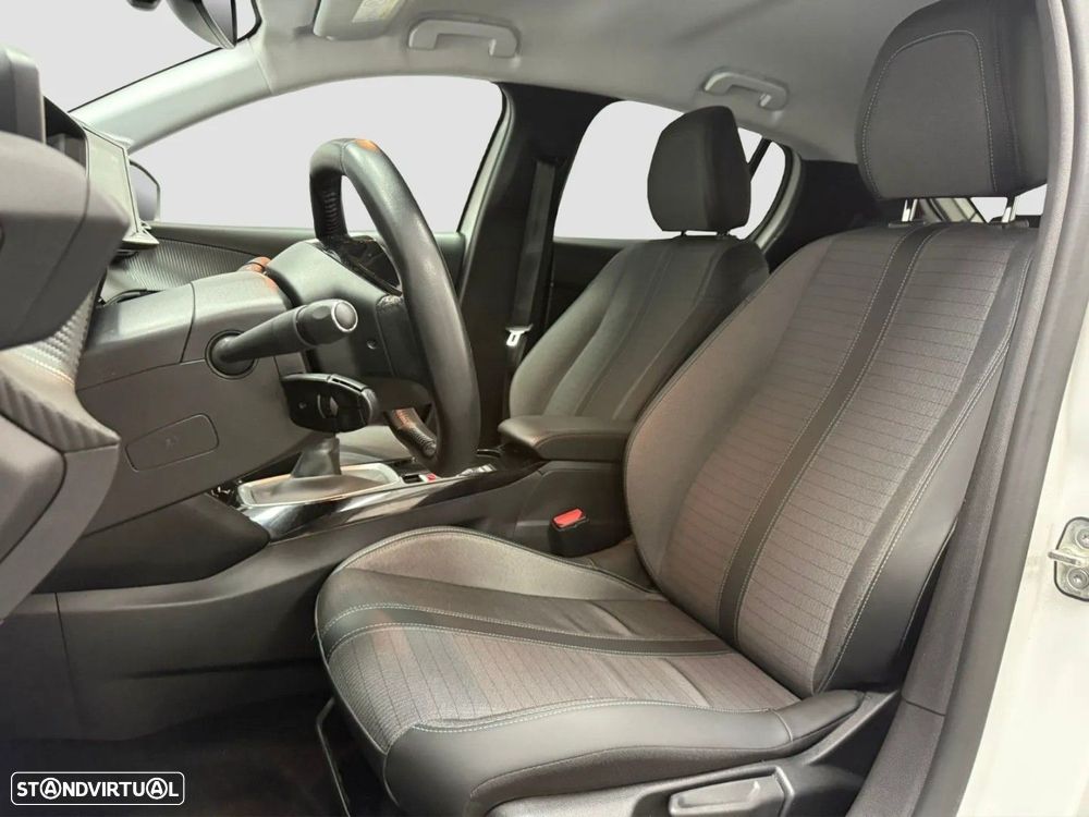 Peugeot 208 1.2 PureTech Allure Pack - 8