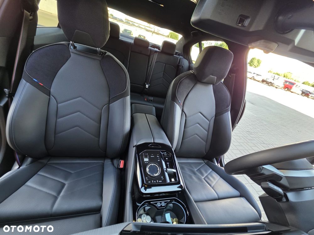 BMW Seria 5 520i mHEV M Sport sport - 11
