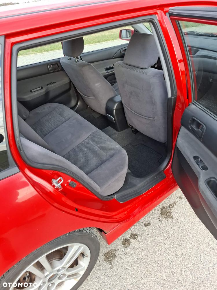 Mitsubishi Lancer 1.6 Intense - 23