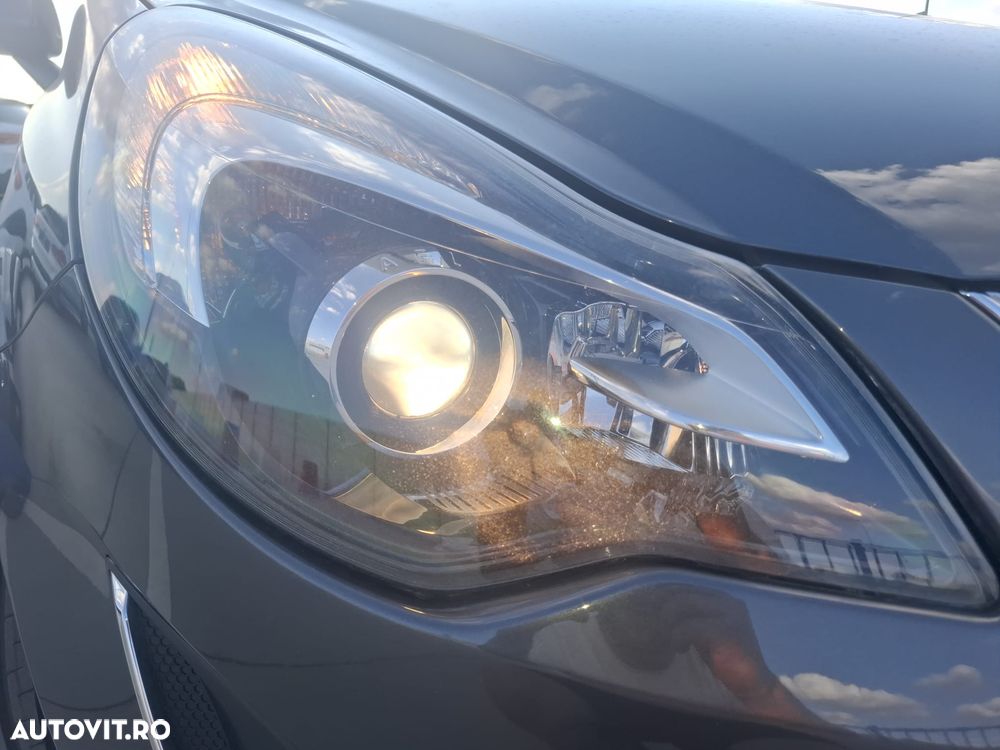 Opel Corsa 1.4 16V Innovation - 6
