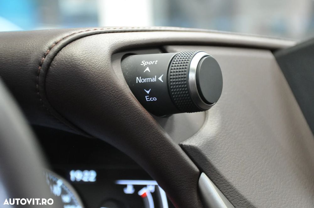 Lexus Seria ES 300h 2.5 TNGA HV 25H- 4X2 CVT Luxury Tech - 22