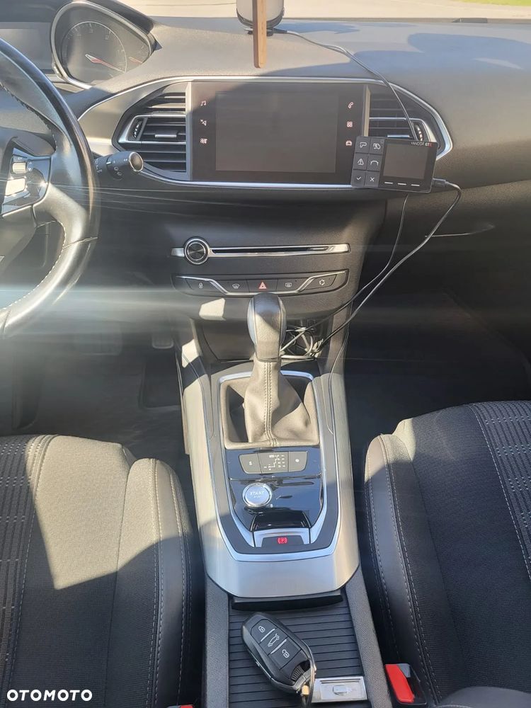 Peugeot 308 SW 1.6 BlueHDi Allure S&S EAT6 - 13