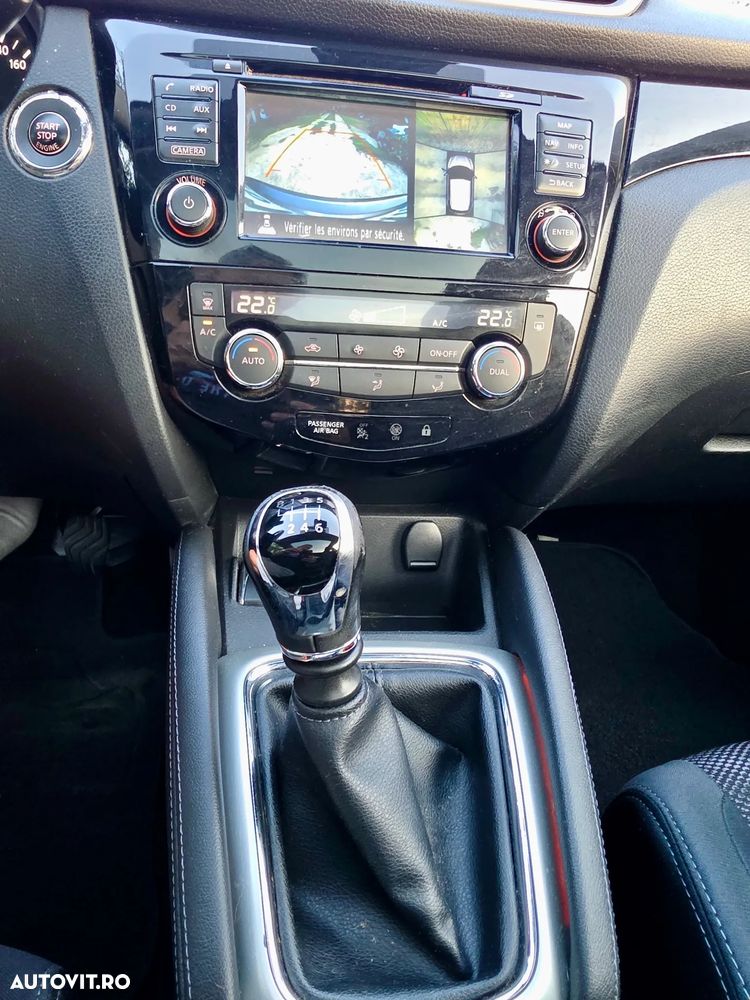 Nissan Qashqai 1.5 DCI TEKNA - 10