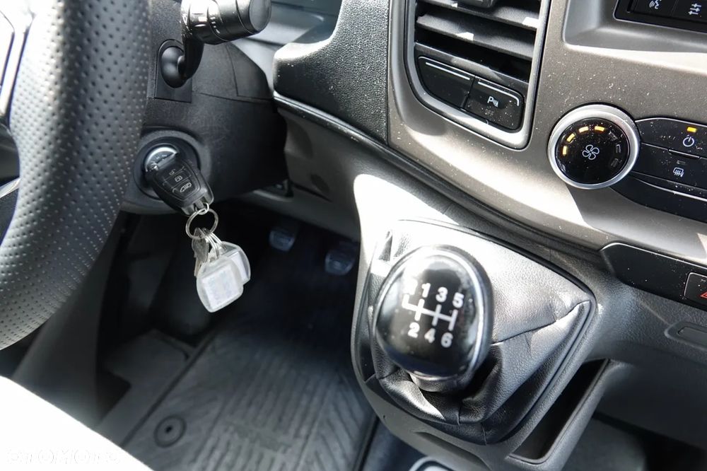 Ford / TRANSIT / CHŁODNIA / TRZY ZABUDOWY IZOTERMICZNE / TRIO TEMPERATURA / SPROWADZONY - 26