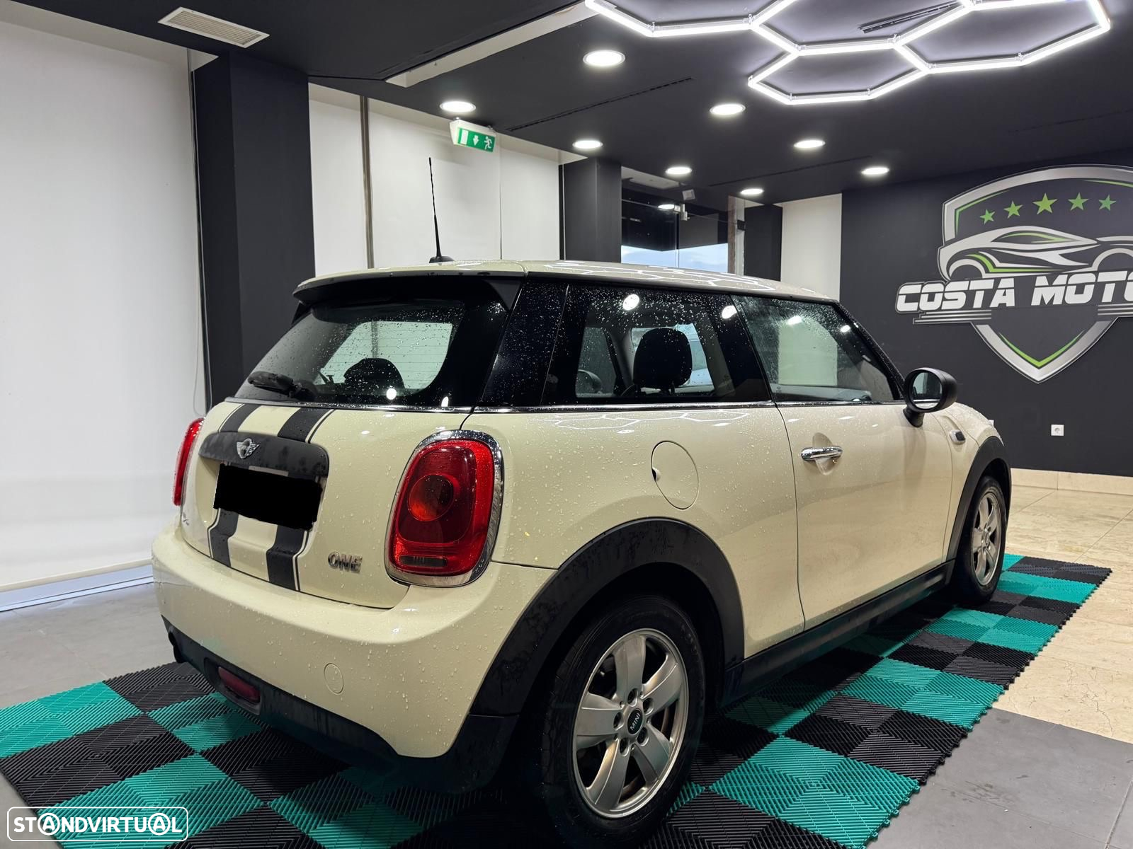 MINI 3 Portas One - 8