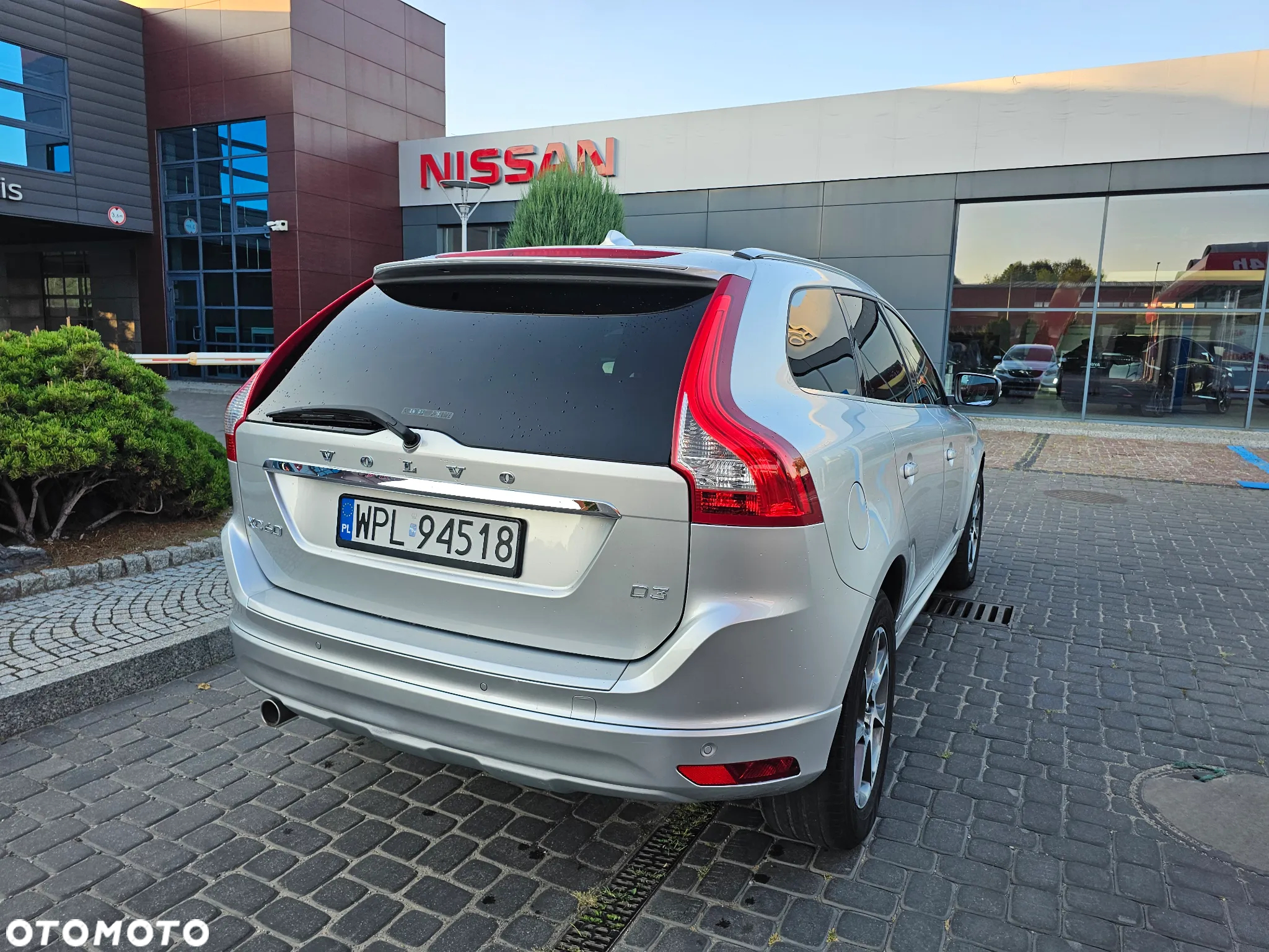 Volvo XC 60 D3 Drive-E Ocean Race - 17