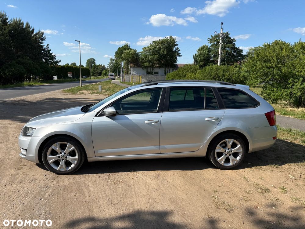Skoda Octavia 1.6 TDI Ambition DSG - 2