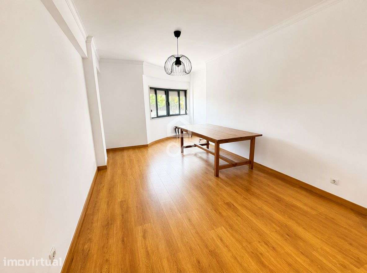 T3 para Arrendamento no Infantado | Moderno e Luminoso - Grande imagem: 2/26
