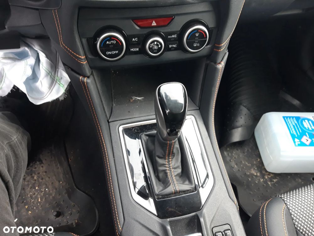 Subaru XV 2.0i Lineartronic Exclusive+ - 11