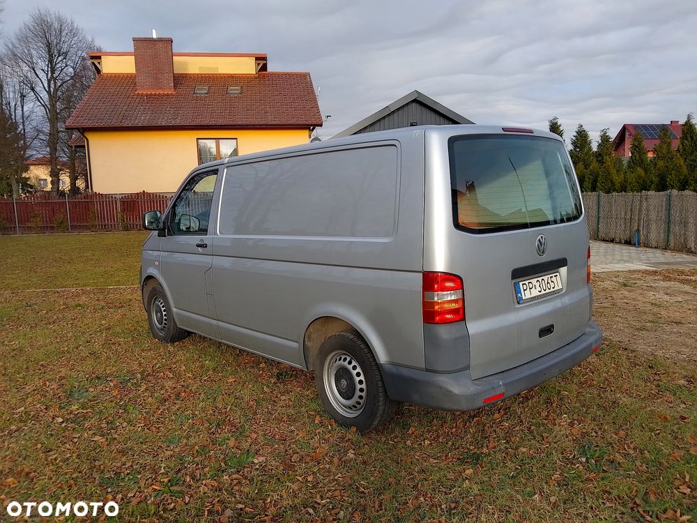Volkswagen Transporter T5 - 5