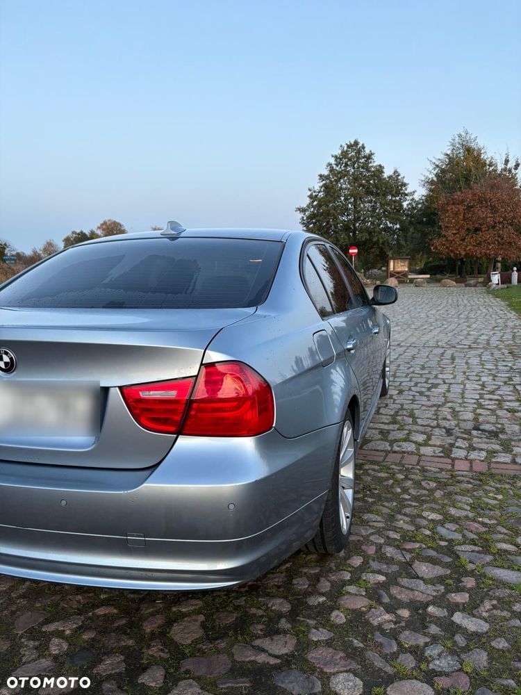 BMW Seria 3 318i - 6