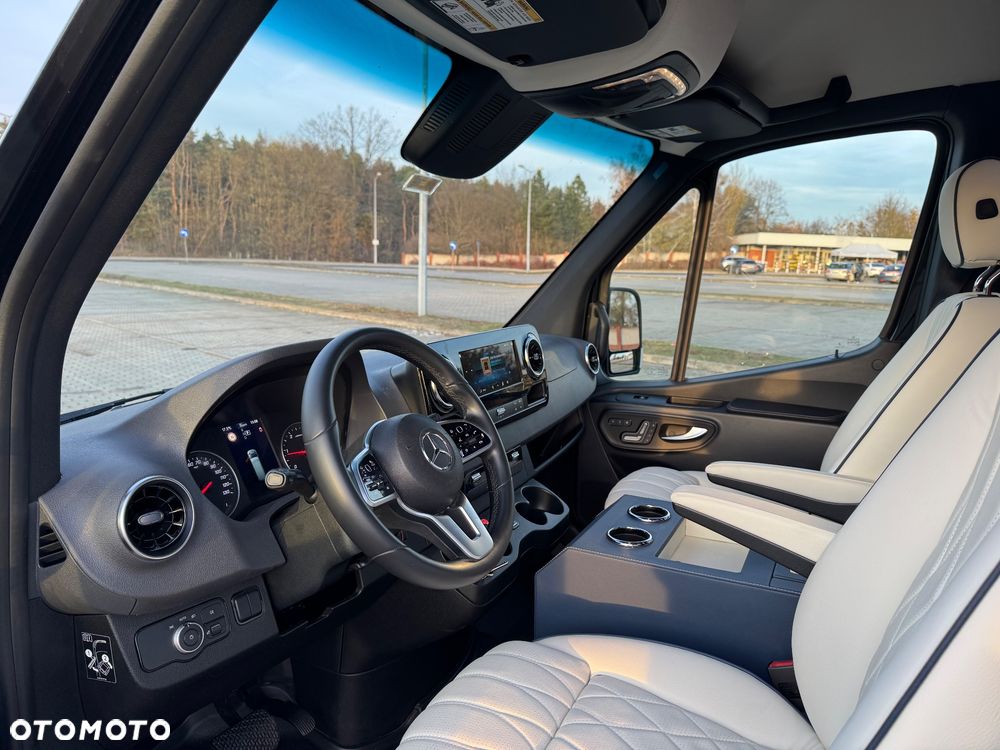 Mercedes-Benz Sprinter - 8