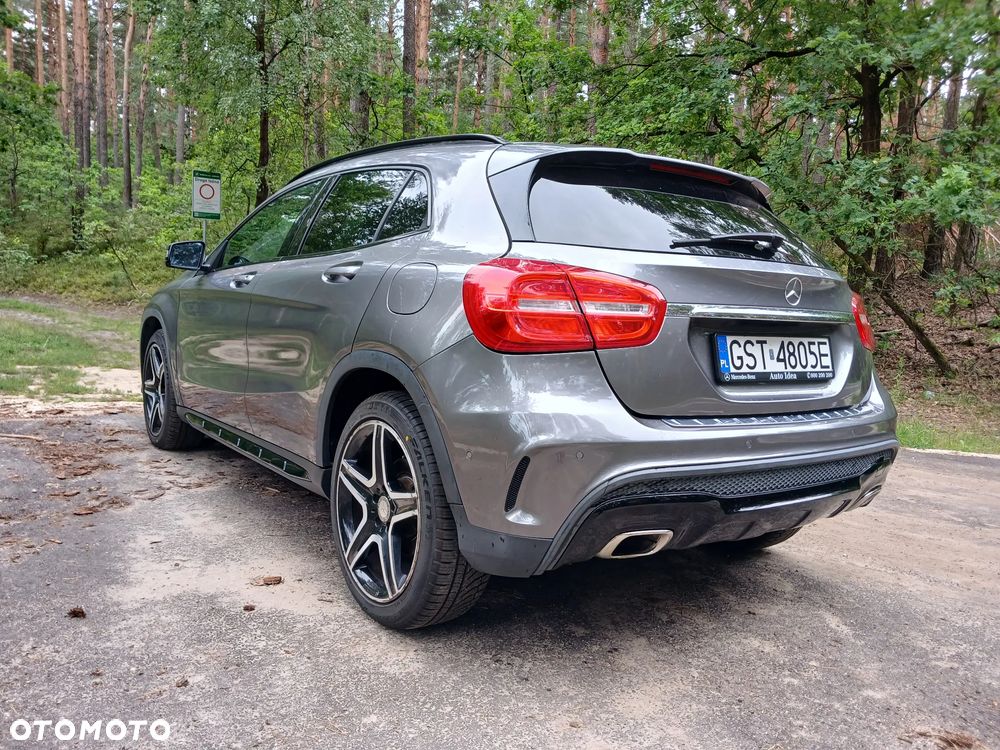 Mercedes-Benz GLA 200 7G-DCT AMG Line - 3