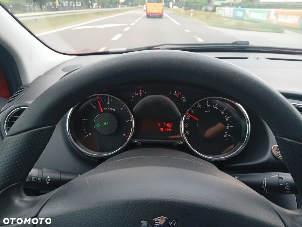 Peugeot 3008 1.6 HDi Trendy - 12