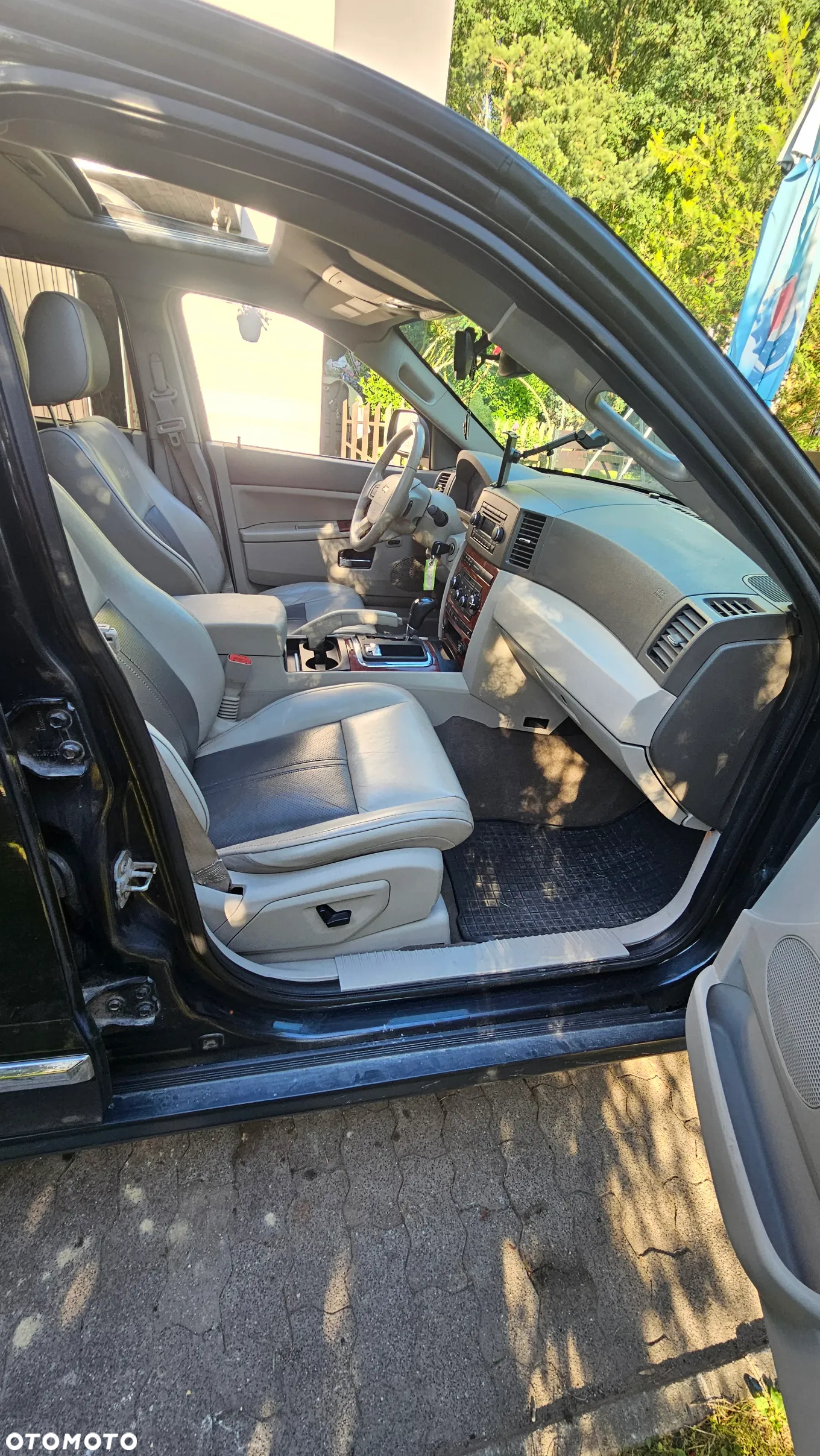 Jeep Grand Cherokee 4.7 Overland - 10