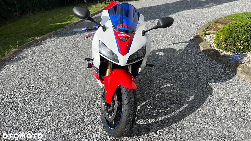 Honda CBR - 3