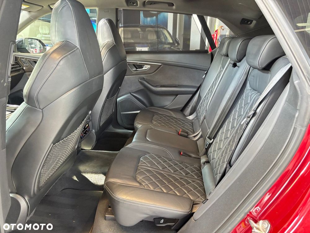 Audi SQ8 - 29