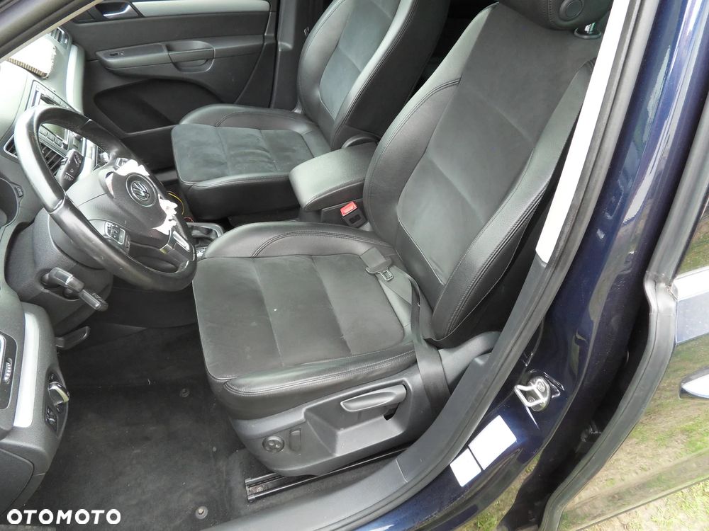 Volkswagen Sharan 2.0 TDI DSG BlueMotion Technology Highline - 25