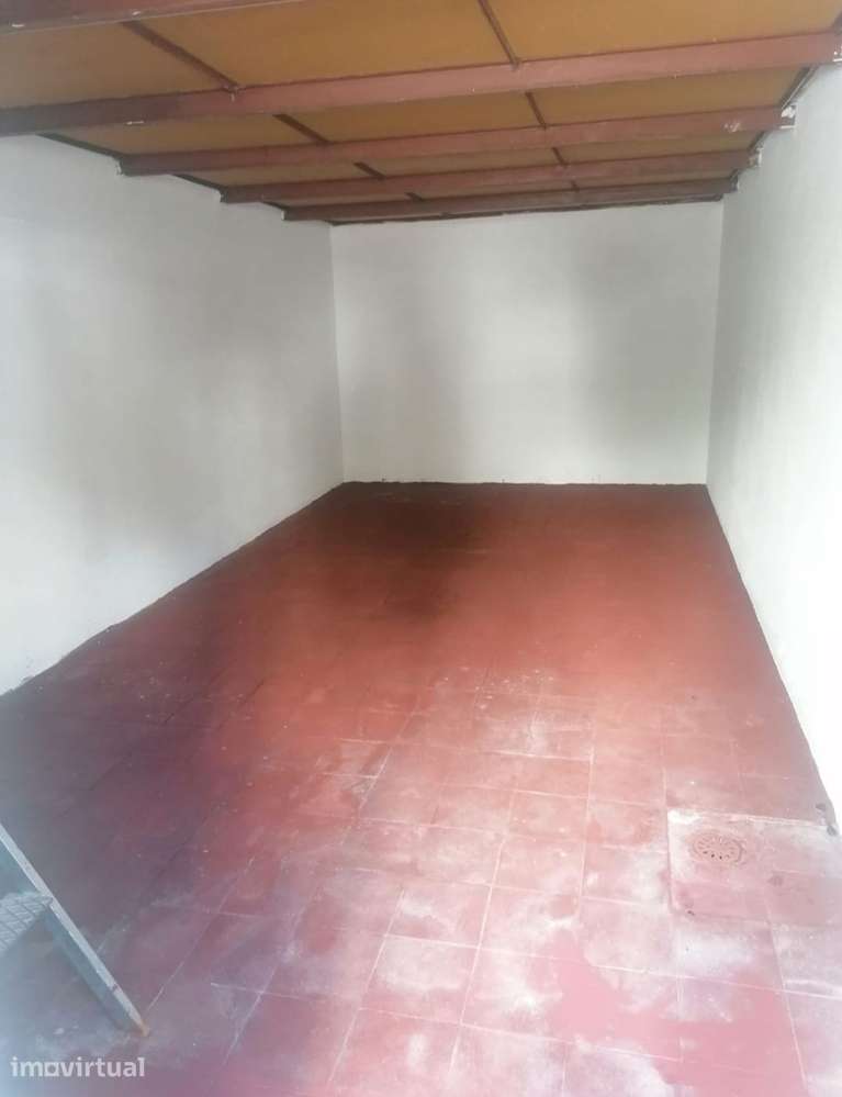 Arrendamento de garagem na Rua Canal do Tejo, 1 - Grande imagem: 4/4