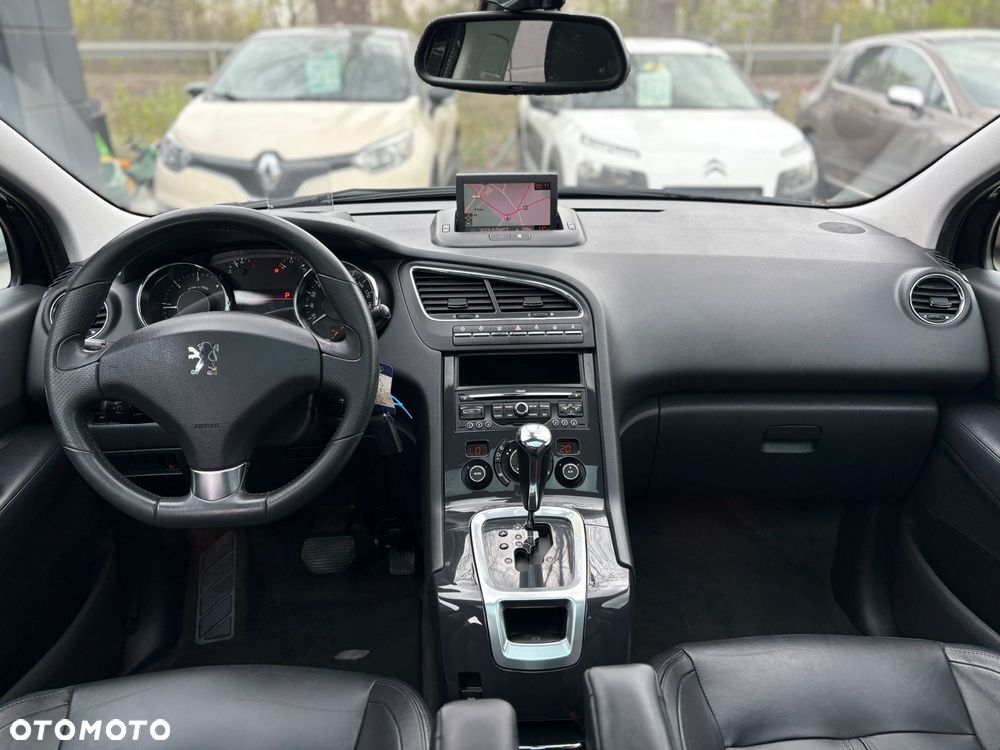 Peugeot 5008 - 13