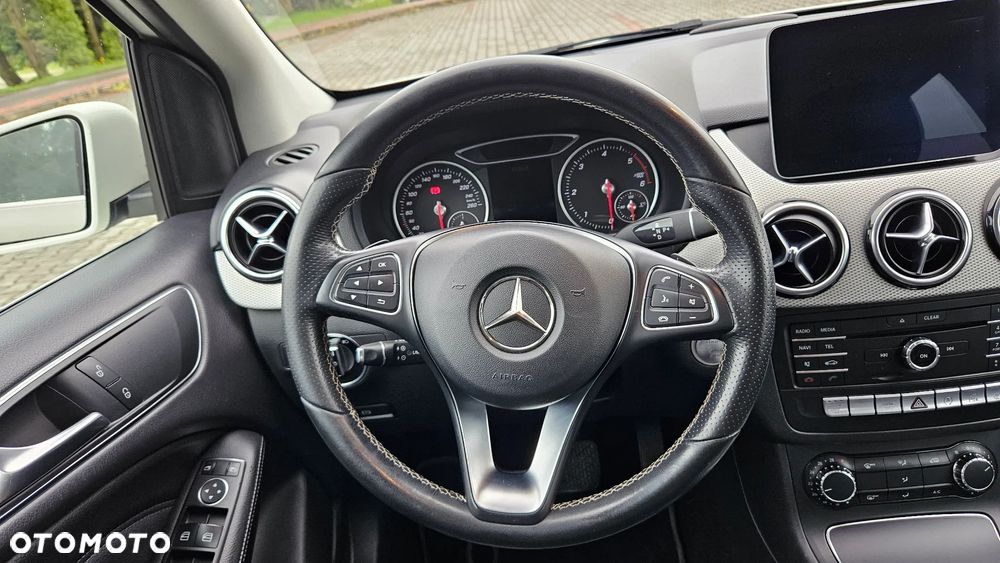 Mercedes-Benz Klasa B 180 (CDI) d 7G-DCT AMG Line - 10