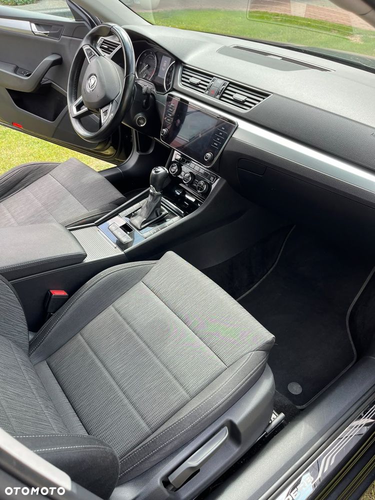 Skoda Superb 2.0 TDI DSG Style - 11