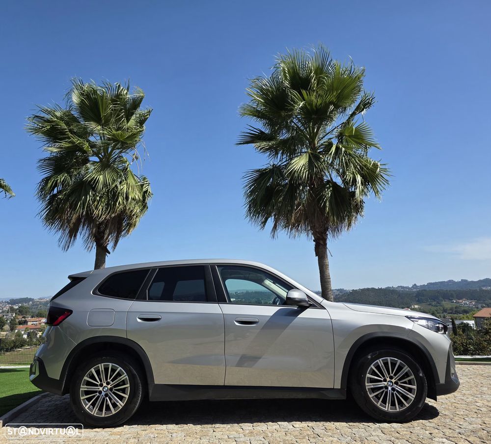BMW iX1 xDrive30 M Sport Pack - 13