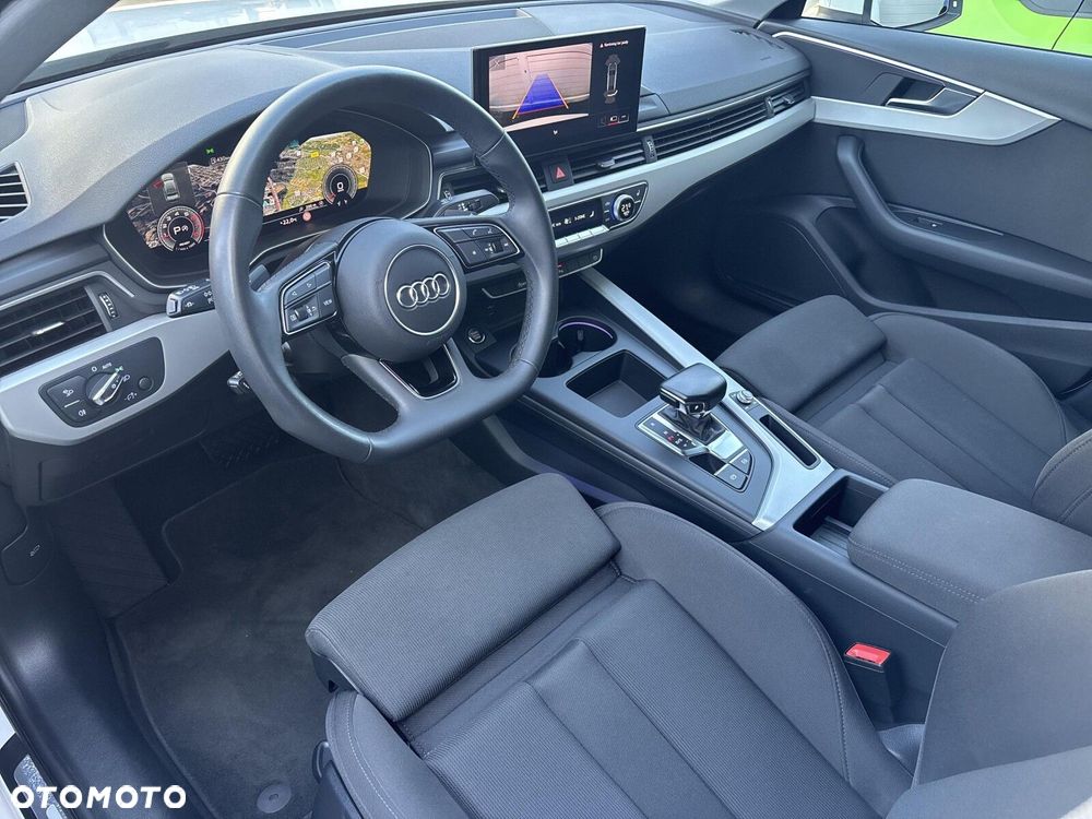 Audi A4 Limousine - 17