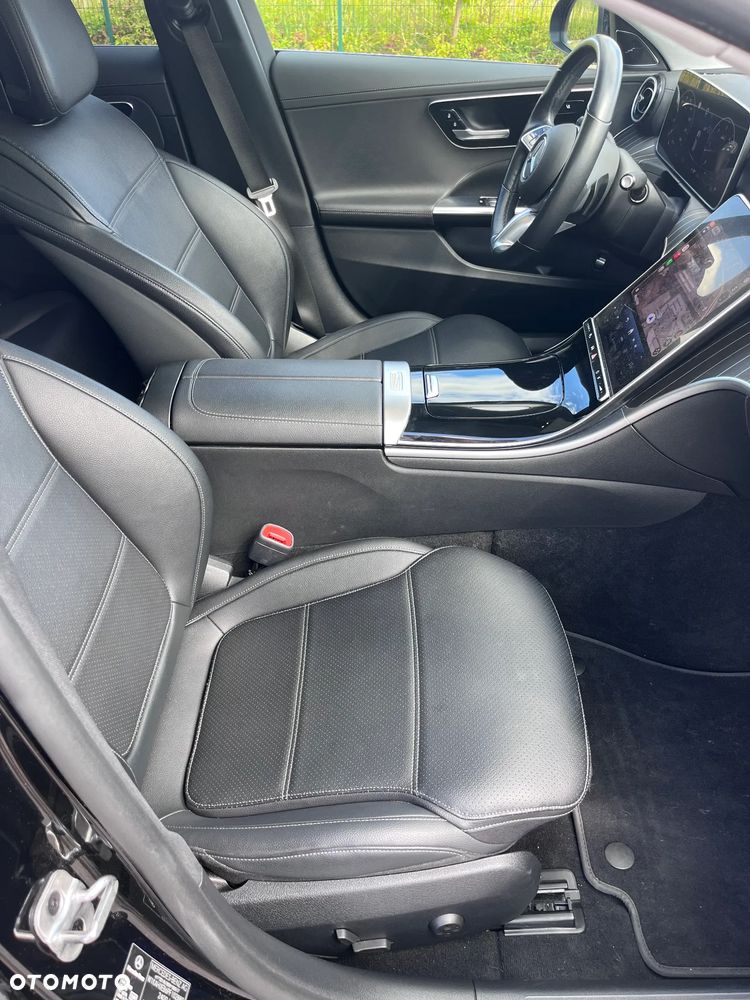 Mercedes-Benz Klasa C 220 d 4Matic 9G-TRONIC Avantgarde - 29